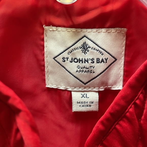 Red XL St John’s Bay vest with gold accents - Picture 2 of 6